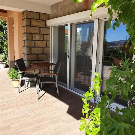 Vila Medves Škocjan